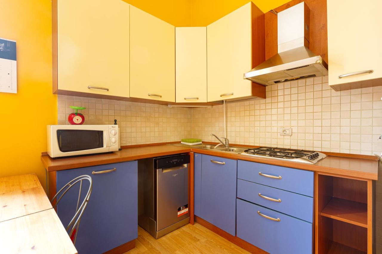 Milano Viale Umbria Colorful Apartment Esterno foto