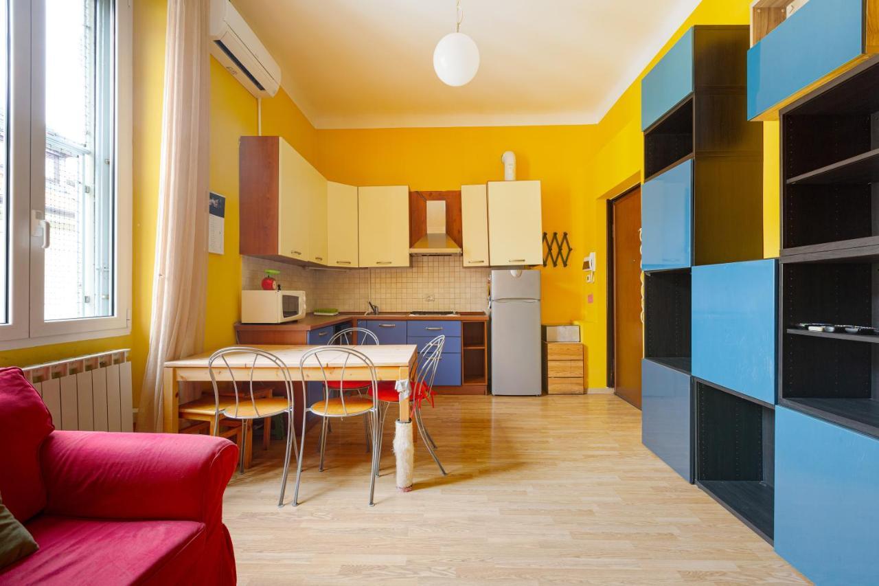 Milano Viale Umbria Colorful Apartment Esterno foto